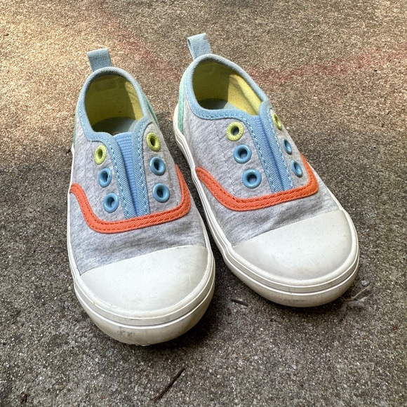 Old Navy Other - Old Navy toddler shoes, size 6
